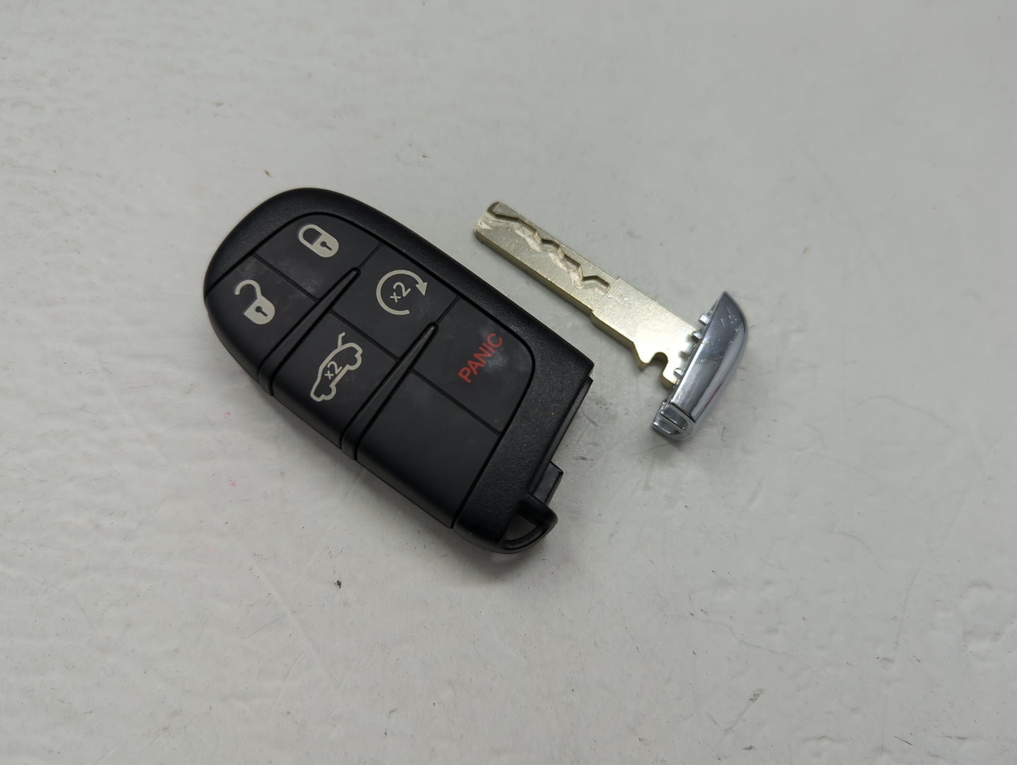 Dodge Keyless Entry Remote Fob 2ADPXF17PE 5 buttons - Oemusedautoparts1.com
