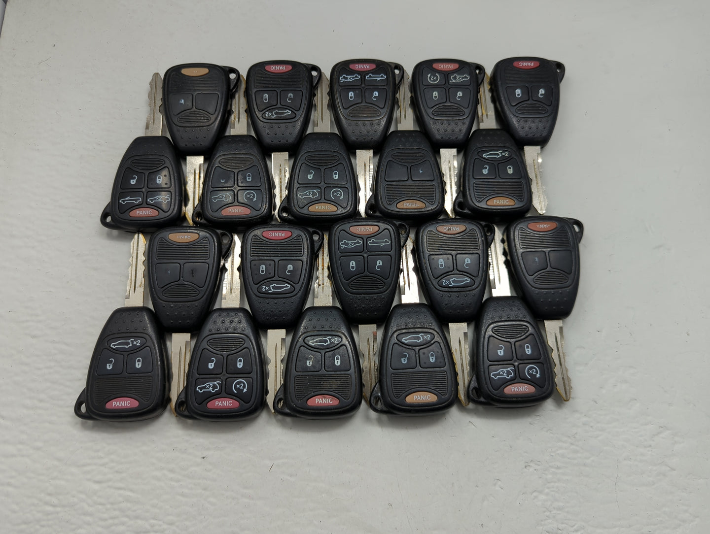 Lot of 20 Dodge Keyless Entry Remote Fob OHT692427AA MIXED PART NUMBERS - Oemusedautoparts1.com