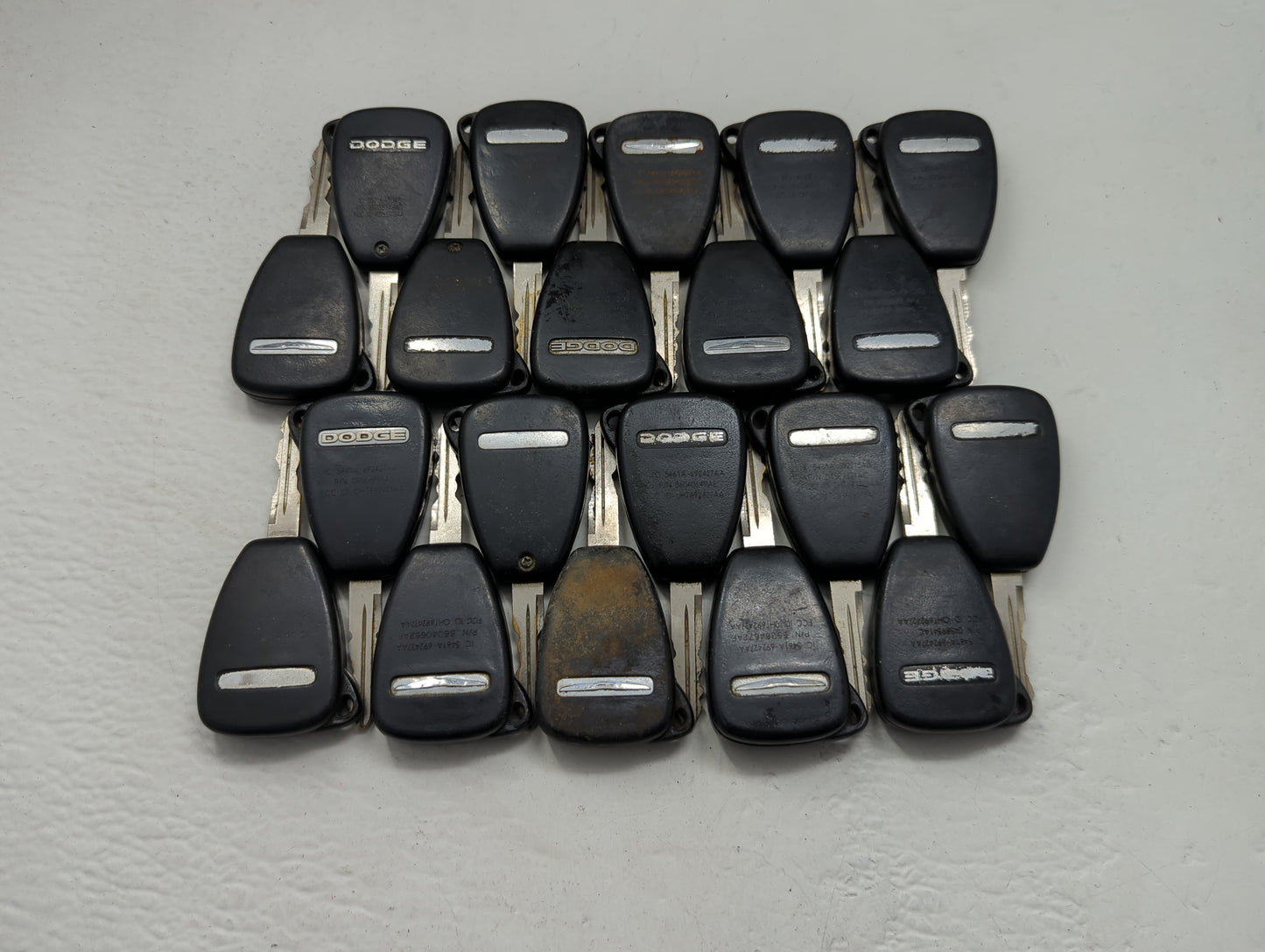 Lot of 20 Dodge Keyless Entry Remote Fob OHT692427AA | KOBDT04A | - Oemusedautoparts1.com