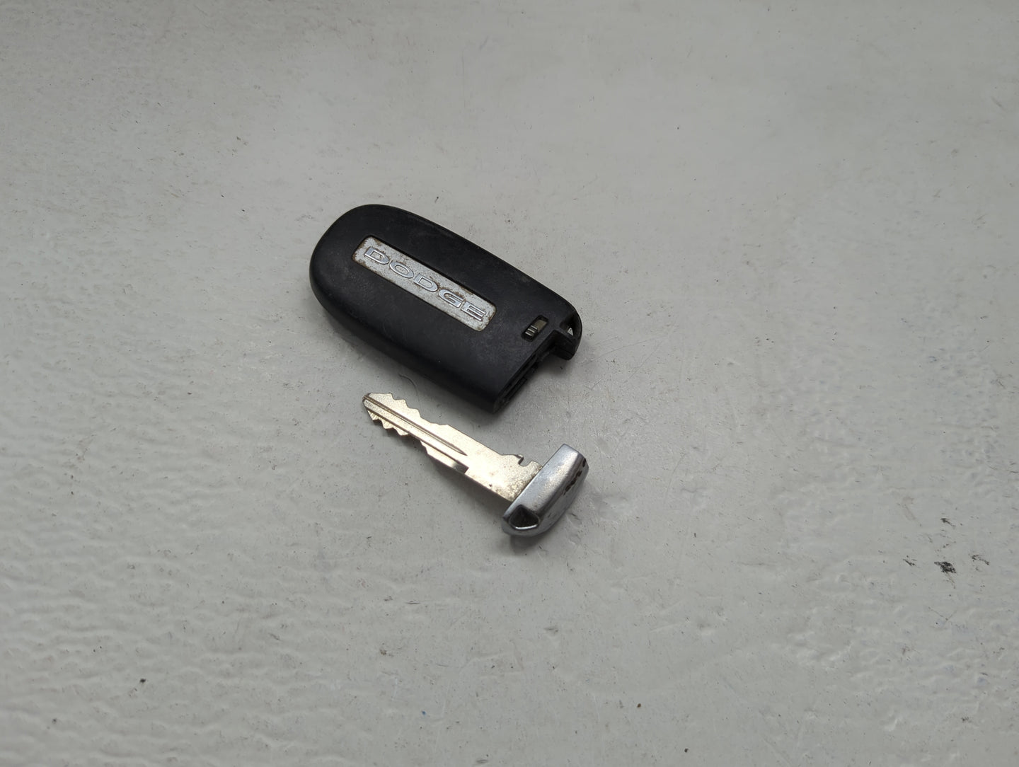 Dodge Keyless Entry Remote Fob M3n-40821302 56046759AF 5 buttons - Oemusedautoparts1.com