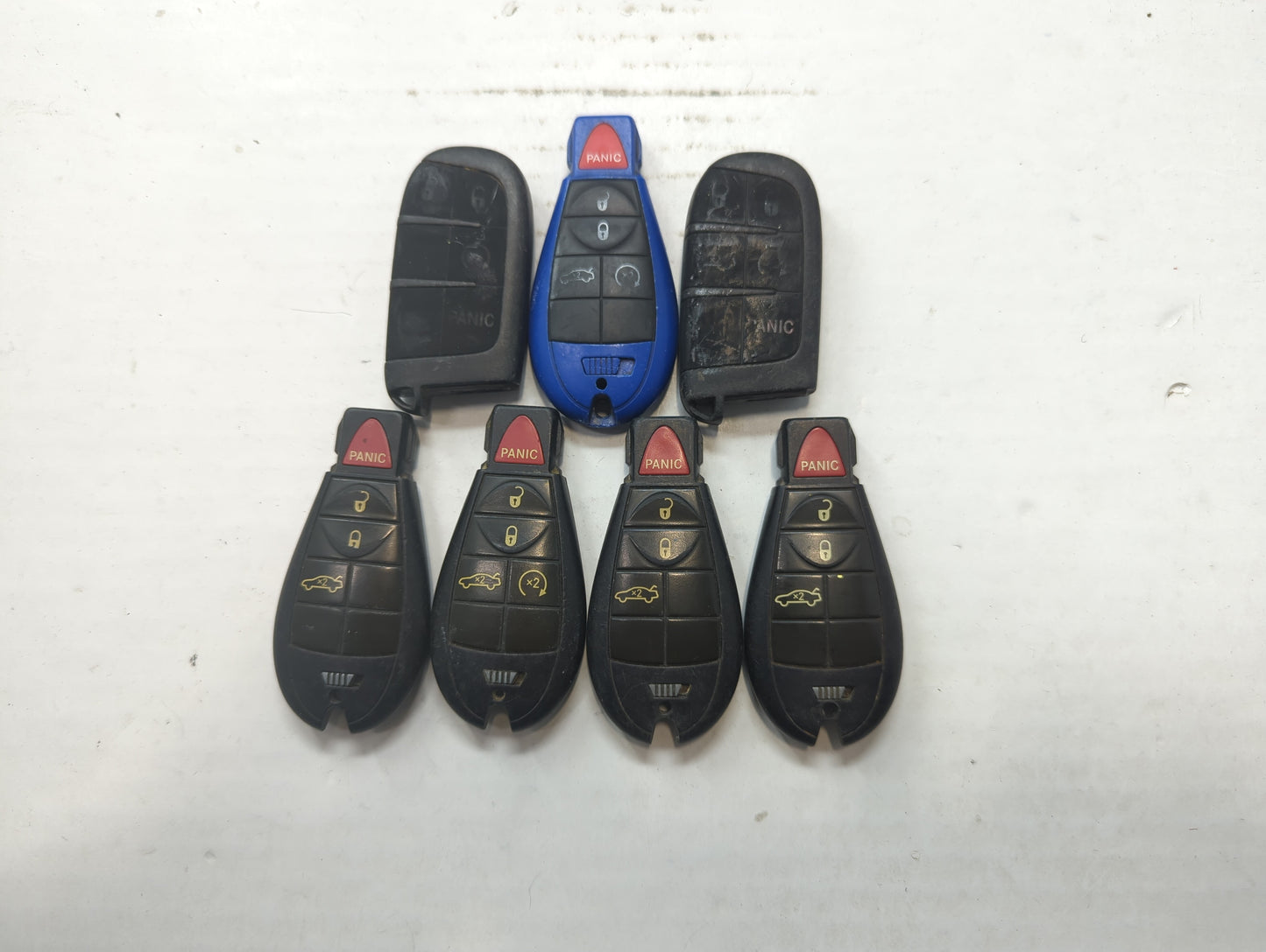 Lot of 7 Dodge Keyless Entry Remote Fob M3N-40821302 MIXED PART NUMBERS - Oemusedautoparts1.com