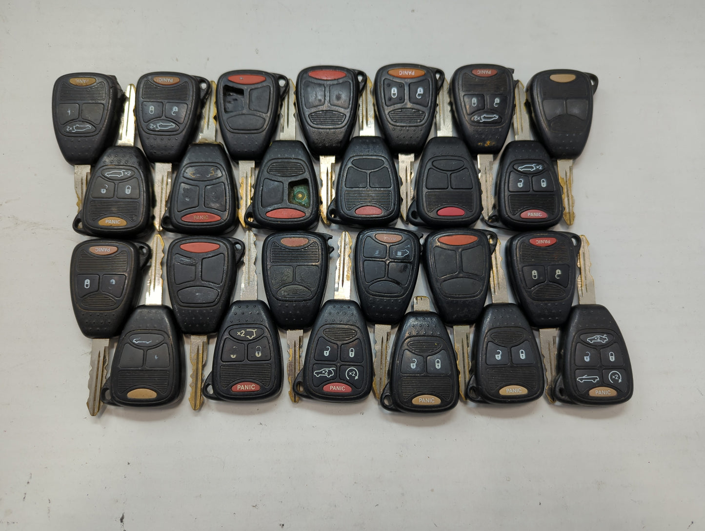 Lot of 25 Dodge Keyless Entry Remote Fob MIXED FCC IDS MIXED PART NUMBERS - Oemusedautoparts1.com