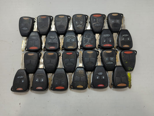 Lot of 25 Dodge Keyless Entry Remote Fob OHT692715AA | M3N5WY72XX MIXED - Oemusedautoparts1.com