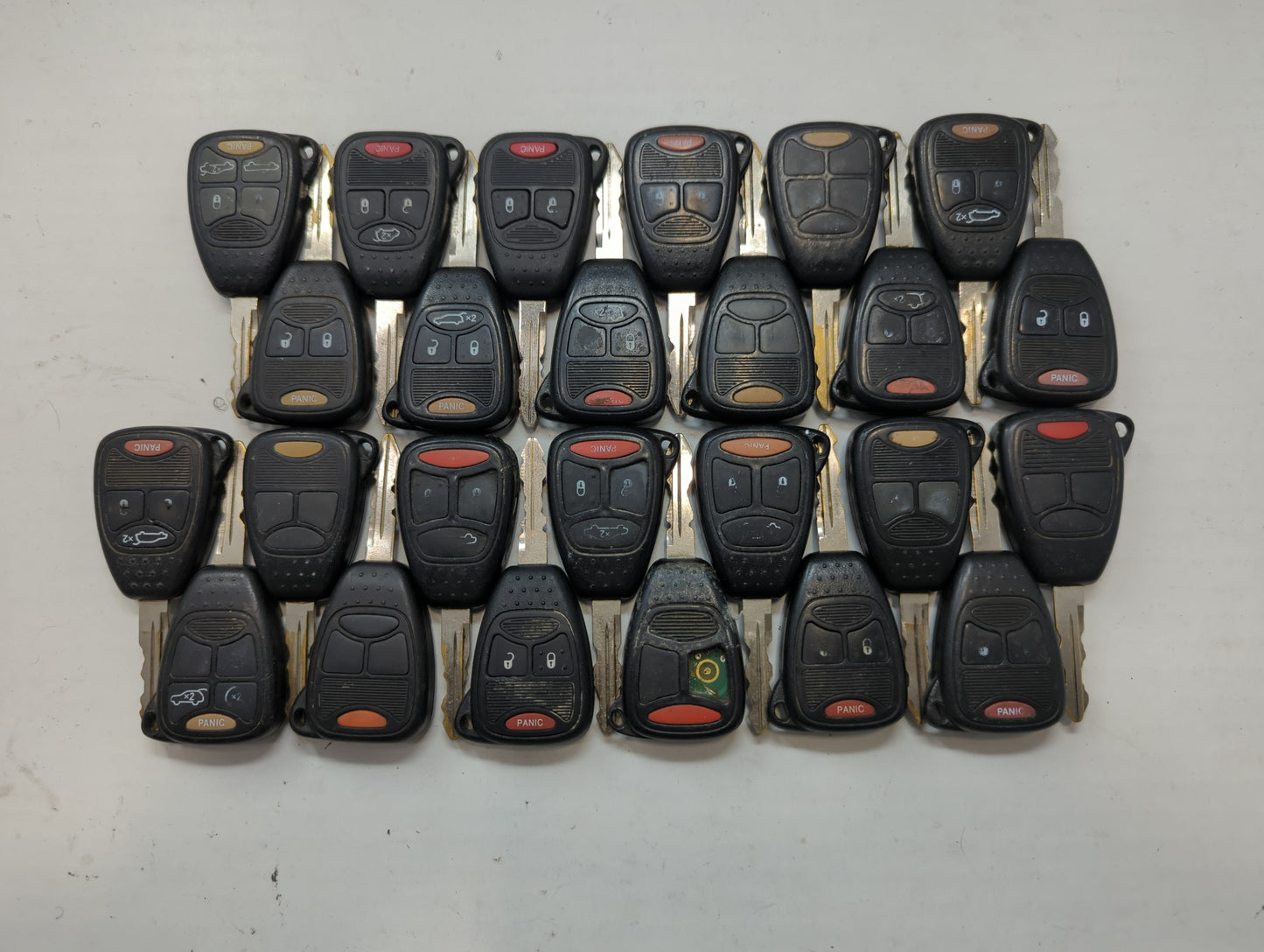 Lot of 25 Dodge Keyless Entry Remote Fob MIXED FCC IDS MIXED PART NUMBERS - Oemusedautoparts1.com