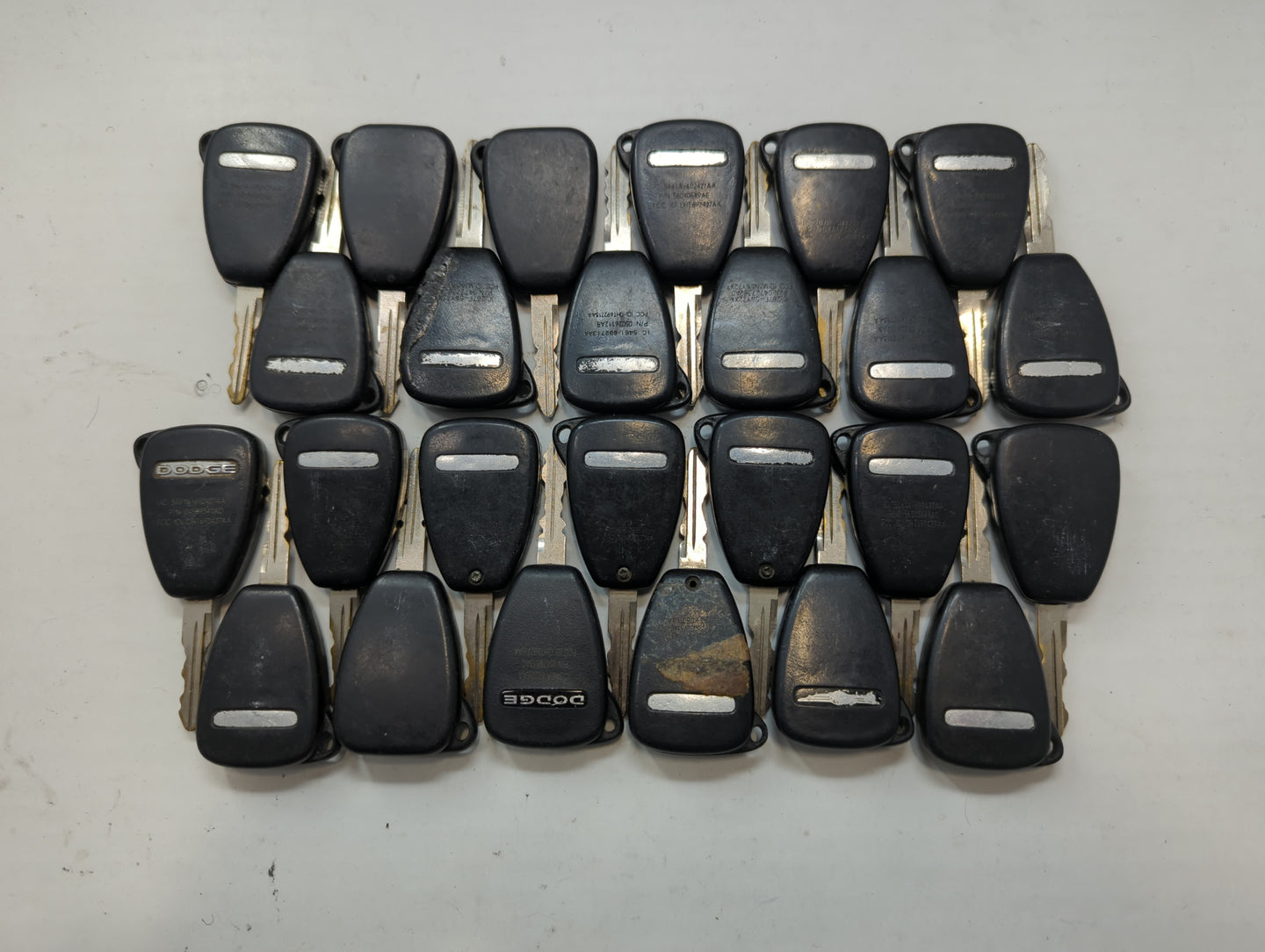 Lot of 25 Dodge Keyless Entry Remote Fob MIXED FCC IDS MIXED PART NUMBERS - Oemusedautoparts1.com