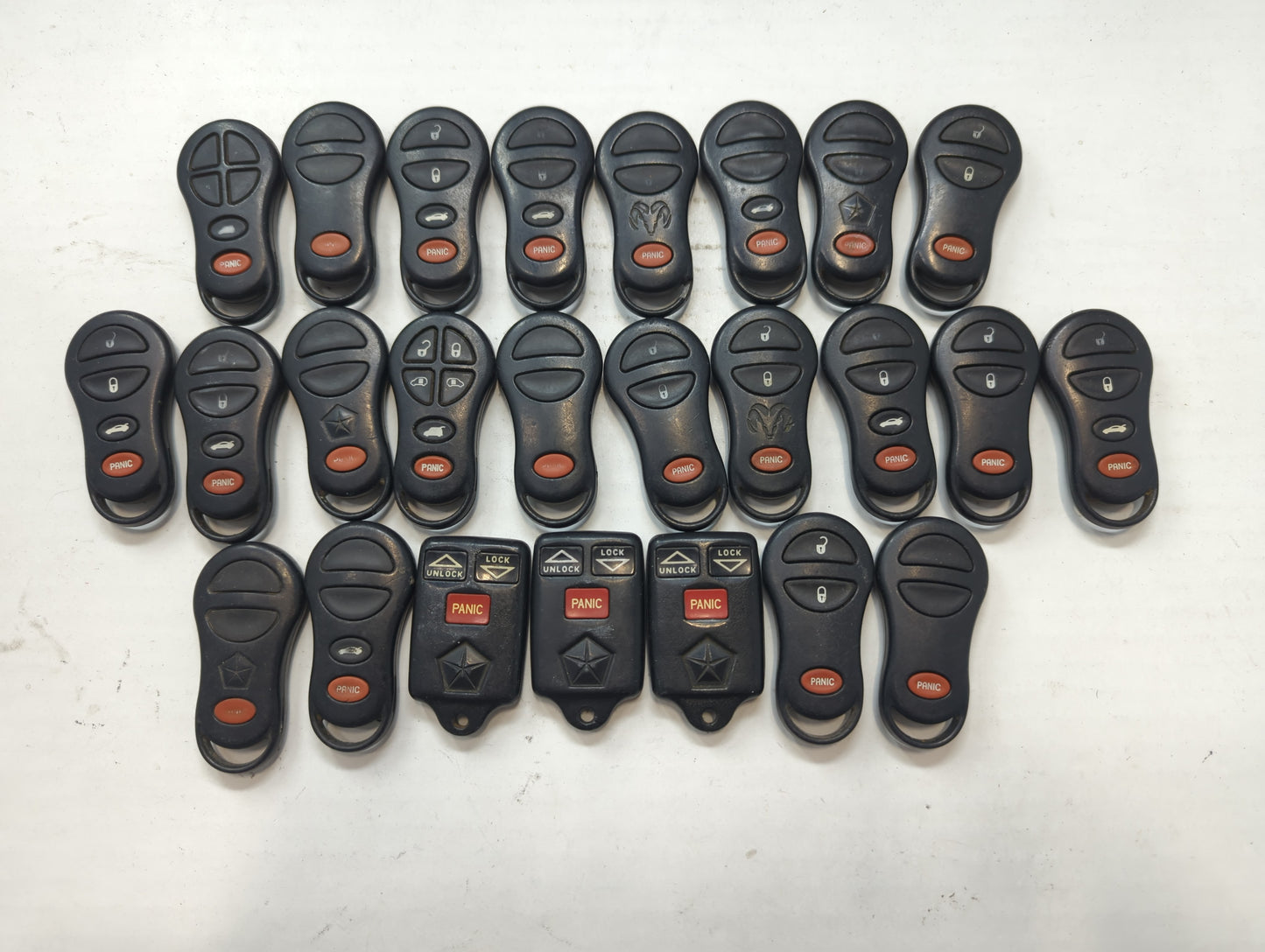 Lot of 25 Dodge Keyless Entry Remote Fob OHT692715AA | M3N5WY72XX MIXED - Oemusedautoparts1.com