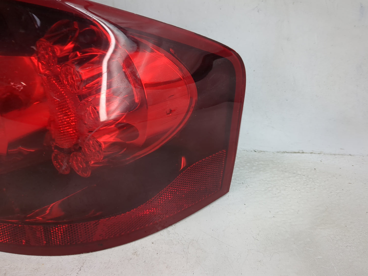 2011-2014 Dodge Avenger Tail Light Assembly Passenger Right OEM Fits Fits 2011 2012 2013 2014 OEM Used Auto Parts - Oemuseda