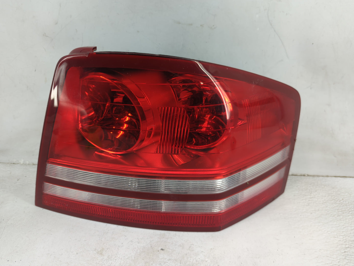 2008-2010 Dodge Avenger Tail Light Assembly Passenger Right OEM Fits Fits 2008 2009 2010 OEM Used Auto Parts - Oemusedautopa