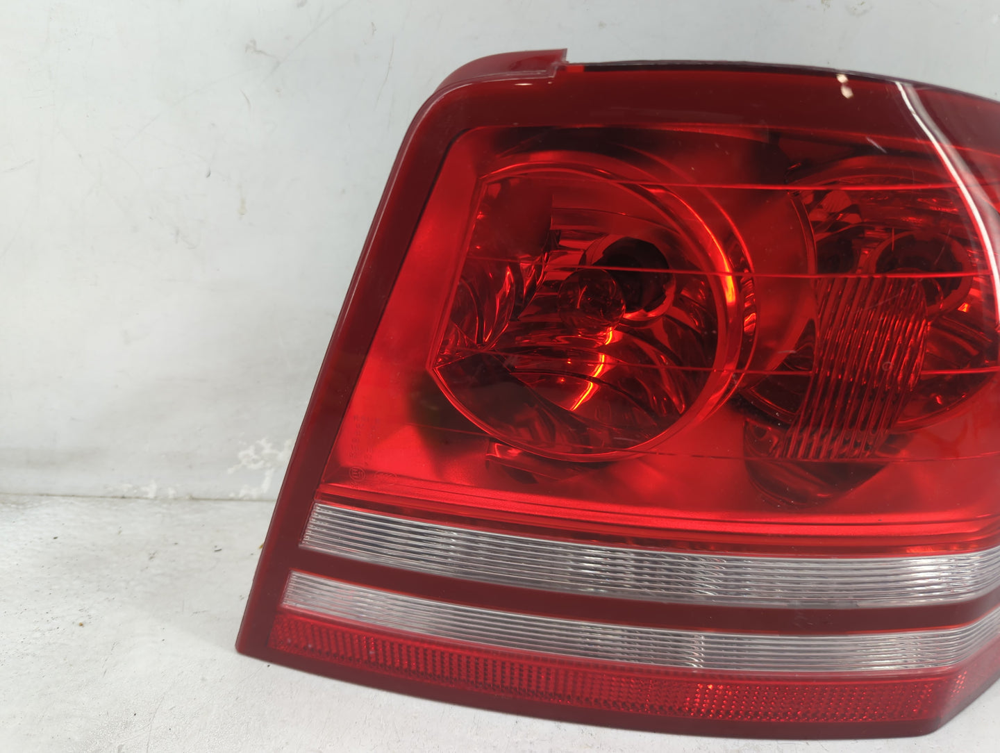 2008-2010 Dodge Avenger Tail Light Assembly Passenger Right OEM Fits Fits 2008 2009 2010 OEM Used Auto Parts - Oemusedautopa