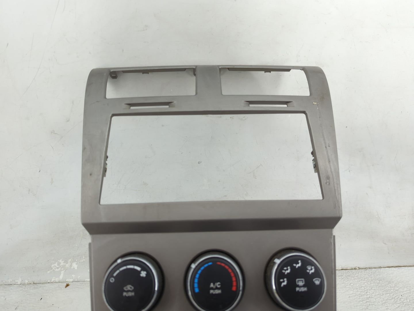2009-2010 Dodge Avenger Climate Control Module Temperature AC/Heater Replacement Fits Fits 2008 2009 2010 OEM Used Auto Part