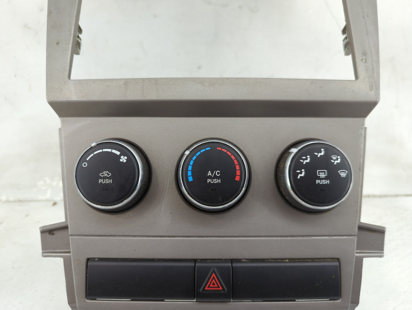 2009-2010 Dodge Avenger Climate Control Module Temperature AC/Heater Replacement Fits Fits 2008 2009 2010 OEM Used Auto Part