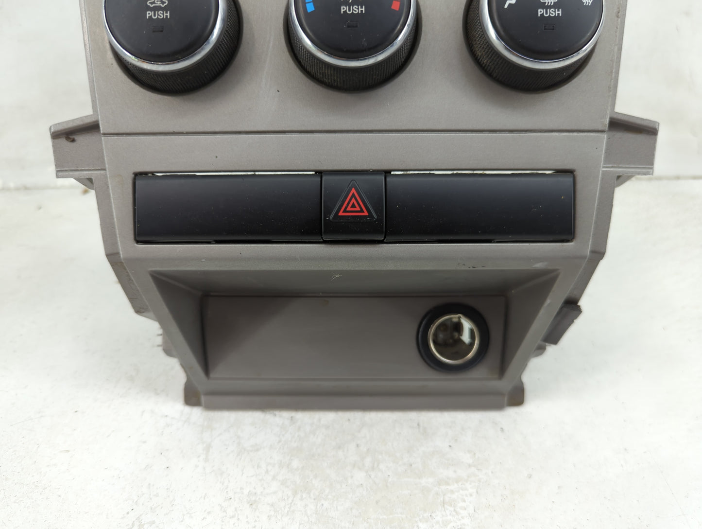 2009-2010 Dodge Avenger Climate Control Module Temperature AC/Heater Replacement Fits Fits 2008 2009 2010 OEM Used Auto Part