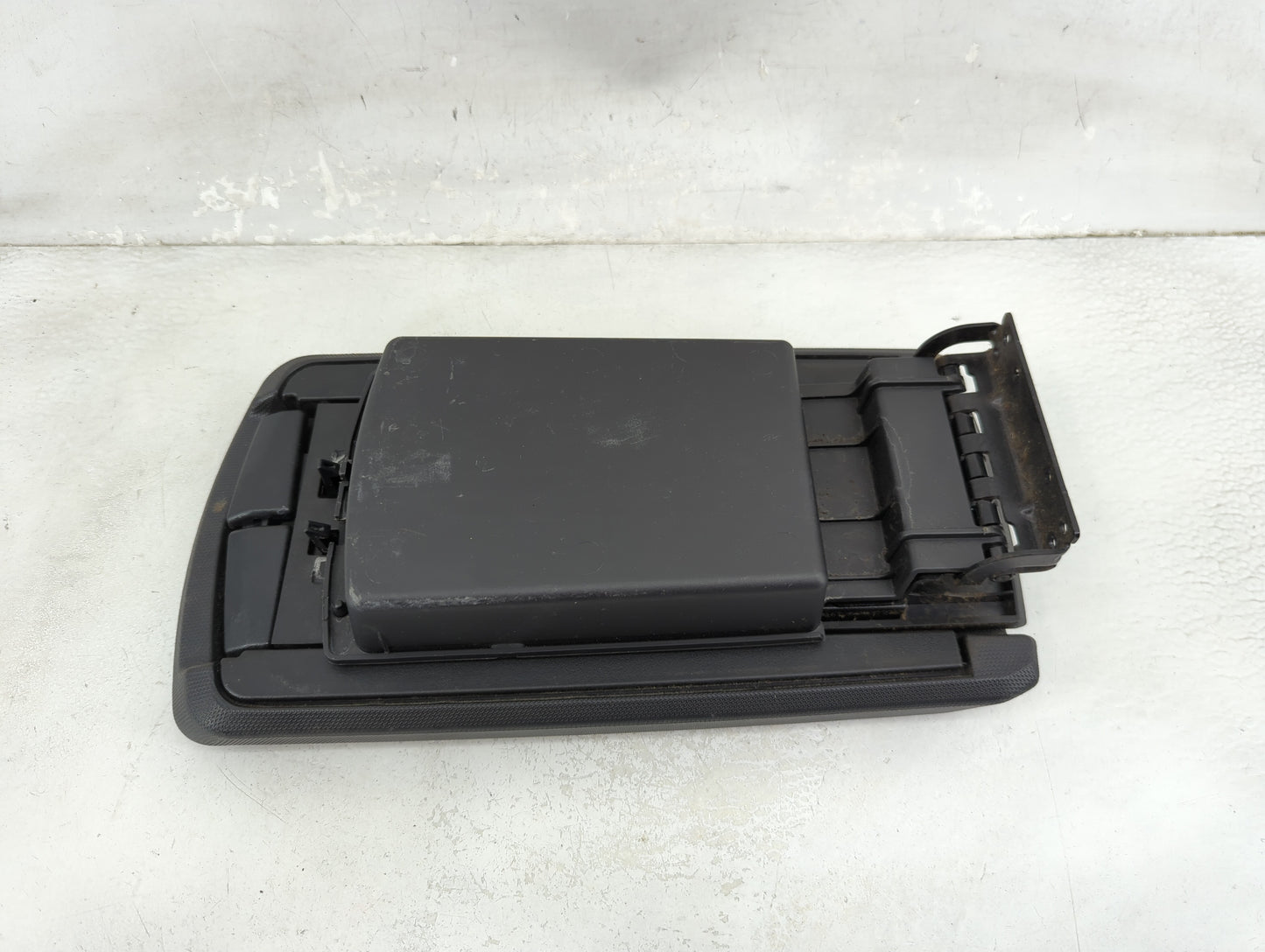 2010 Dodge Avenger Center Console Armrest Cover Lid Fits OEM Used Auto Parts - Oemusedautoparts1.com