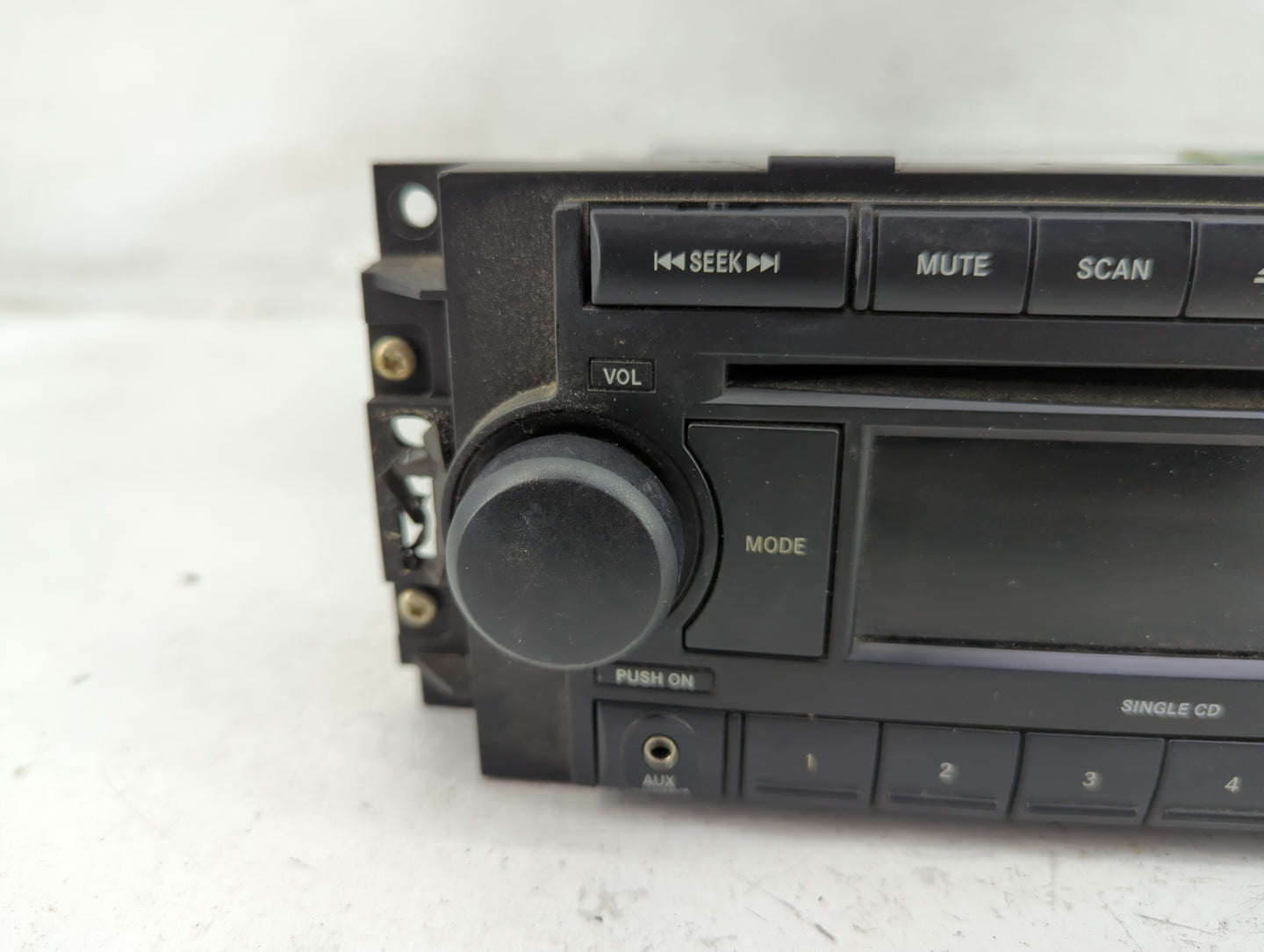 2007-2009 Dodge Caliber Radio AM FM Cd Player Receiver Replacement Fits Fits 2004 2005 2006 2007 2008 2009 2010 OEM Used Aut