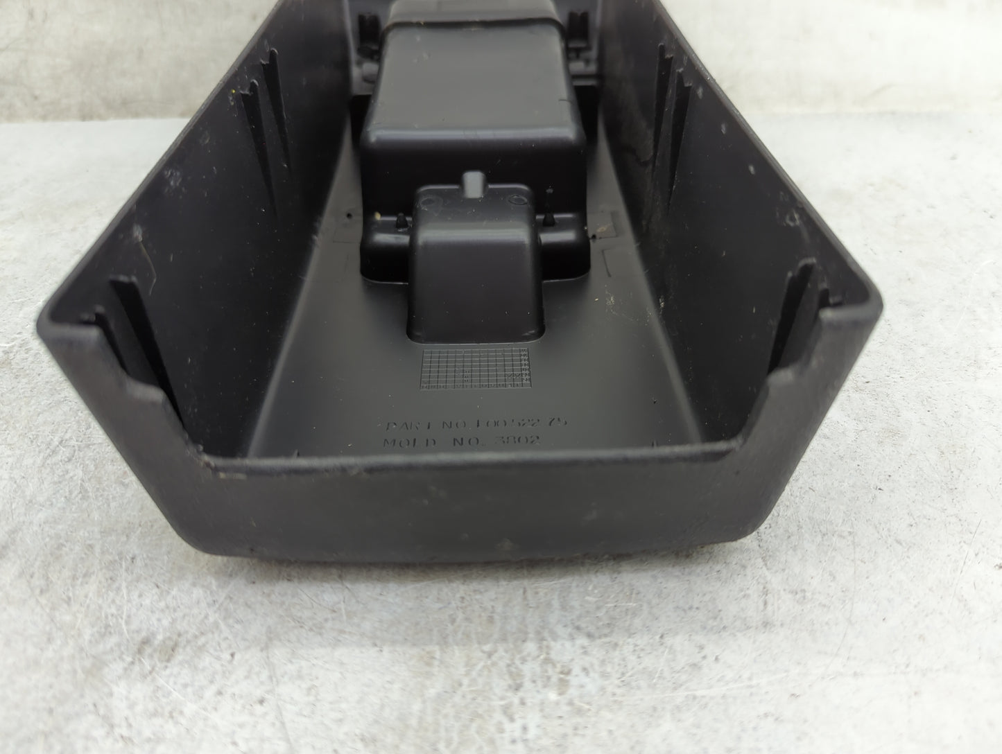 2007-2009 Dodge Caliber Center Console Armrest Cover Lid Fits Fits 2007 2008 2009 OEM Used Auto Parts - Oemusedautoparts1.co