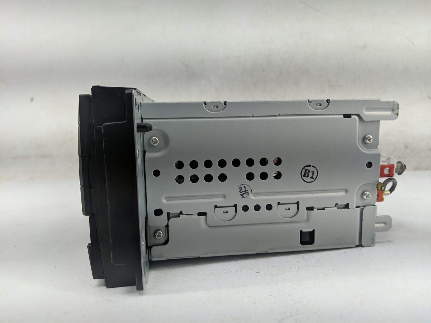 2011-2012 Dodge Caliber Radio AM FM Cd Player Receiver Replacement Fits Fits 2011 2012 OEM Used Auto Parts - Oemusedautopart