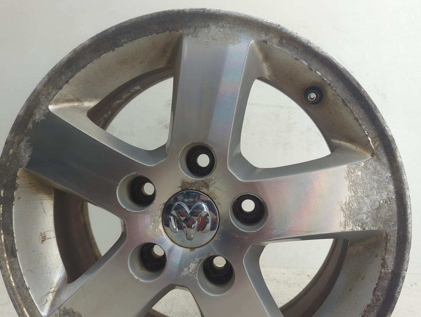 Dodge Caravan Oem Wheel Rim 1157182 - Oemusedautoparts1.com