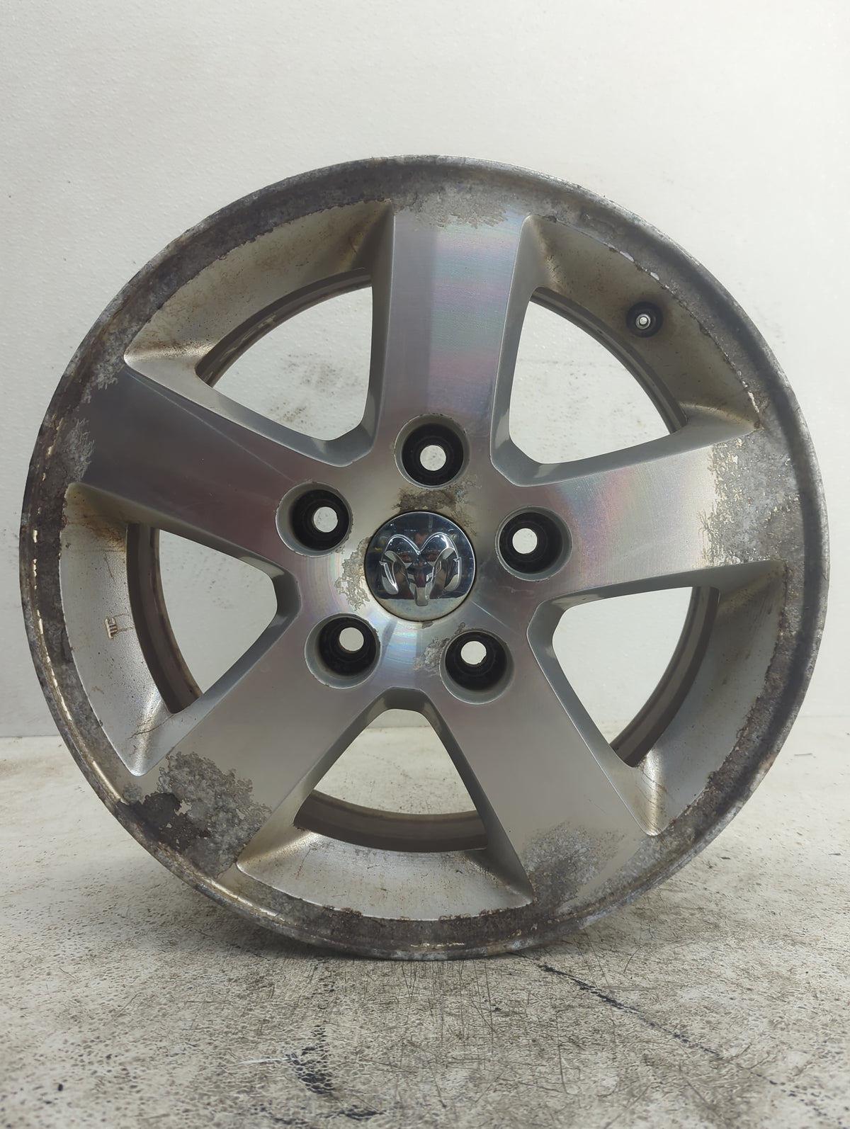 Dodge Caravan Oem Wheel Rim 1157182 - Oemusedautoparts1.com