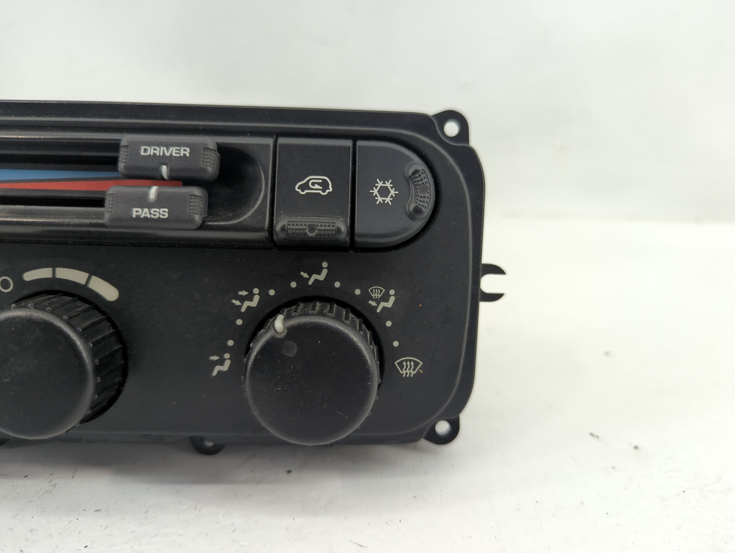 2004-2007 Dodge Caravan Climate Control Module Temperature AC/Heater Replacement Fits Fits 2004 2005 2006 2007 OEM Used Auto