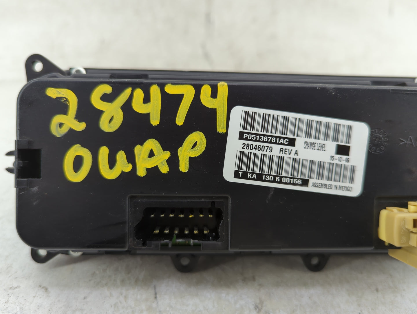 2005-2007 Dodge Caravan Climate Control Module Temperature AC/Heater Replacement Fits Fits 2005 2006 2007 OEM Used Auto Part