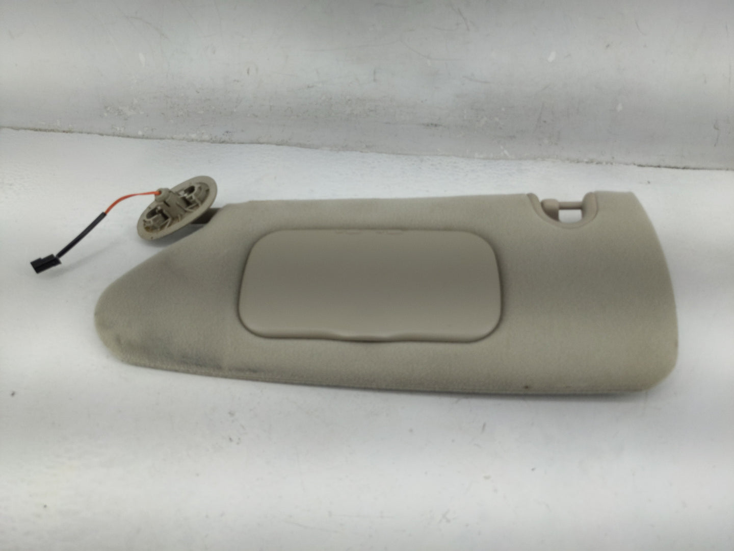 2004-2007 Dodge Caravan Sun Visor Shade Replacement Driver Left Mirror Fits Fits 2004 2005 2006 2007 OEM Used Auto Parts - O