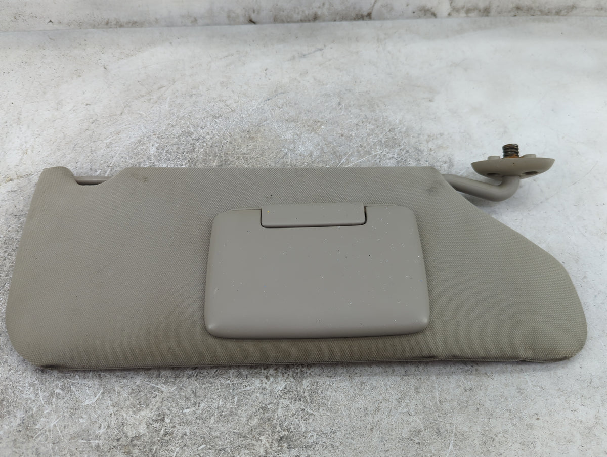 2006-2007 Dodge Charger Sun Visor Shade Replacement Passenger Right Mirror Fits Fits 2005 2006 2007 OEM Used Auto Parts - Oe