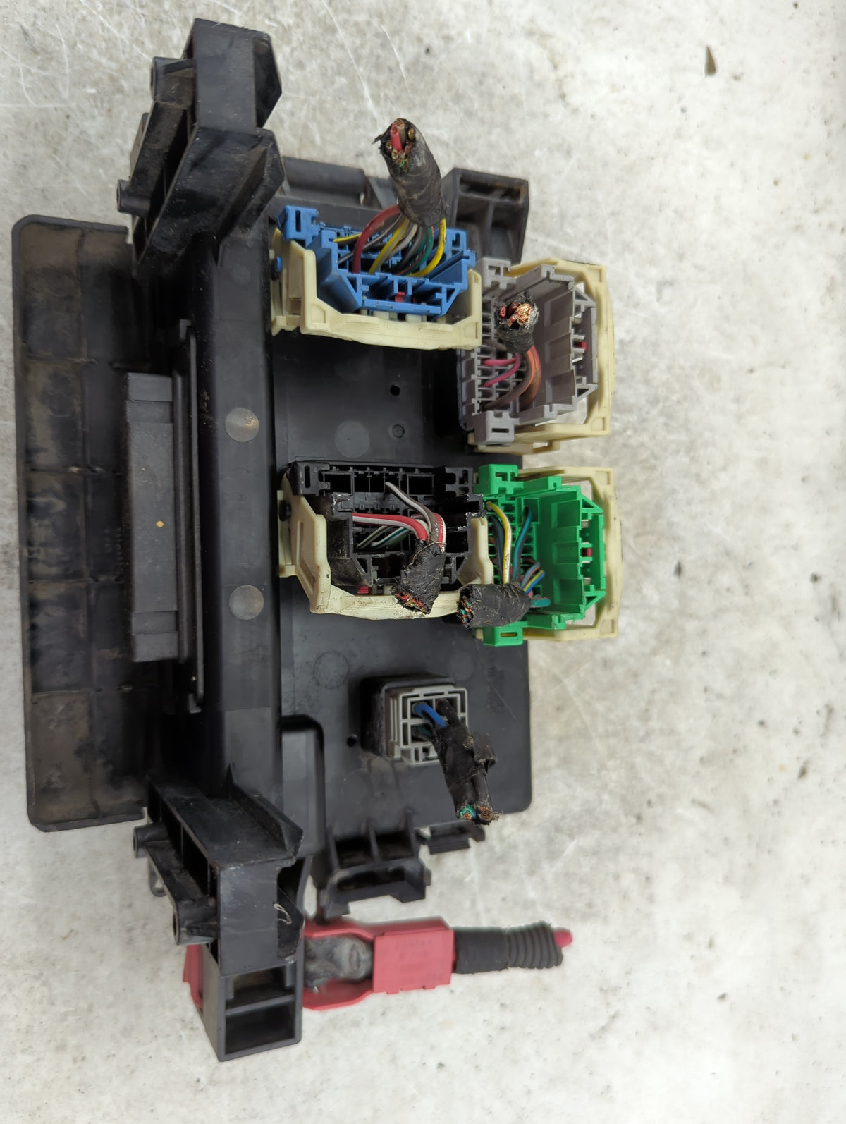 2006-2007 Dodge Charger Fusebox Fuse Box Panel Relay Module Fits Fits 2006 2007 OEM Used Auto Parts - Oemusedautoparts1.com