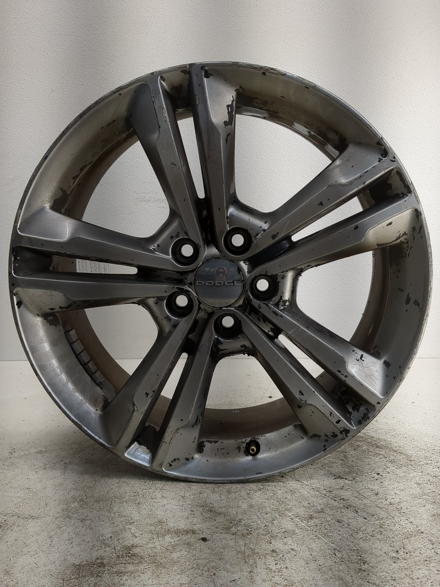 2011-2014 Dodge Charger Oem Wheel Rim - Oemusedautoparts1.com