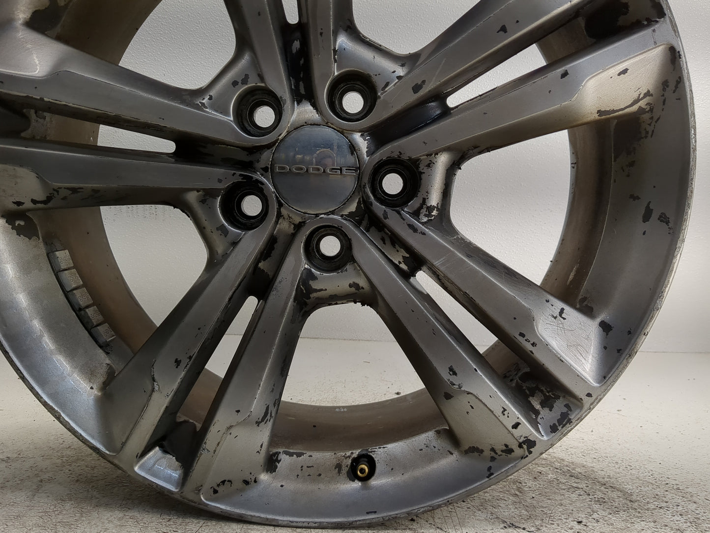 2011-2014 Dodge Charger Oem Wheel Rim - Oemusedautoparts1.com
