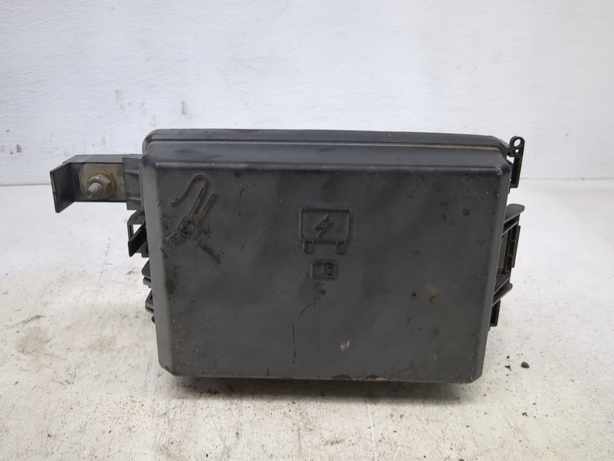 2008 Dodge Charger Fusebox Fuse Box Panel Relay Module Fits OEM Used Auto Parts - Oemusedautoparts1.com