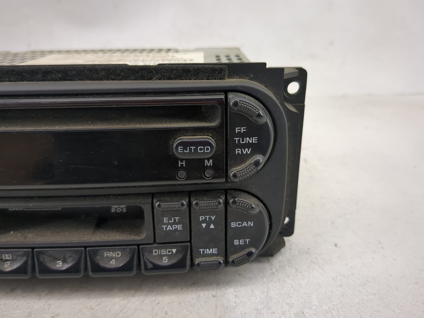 2002-2004 Dodge Dakota Radio AM FM Cd Player Receiver Replacement Fits Fits 2002 2003 2004 2005 2006 2007 2008 2009 2010 OEM