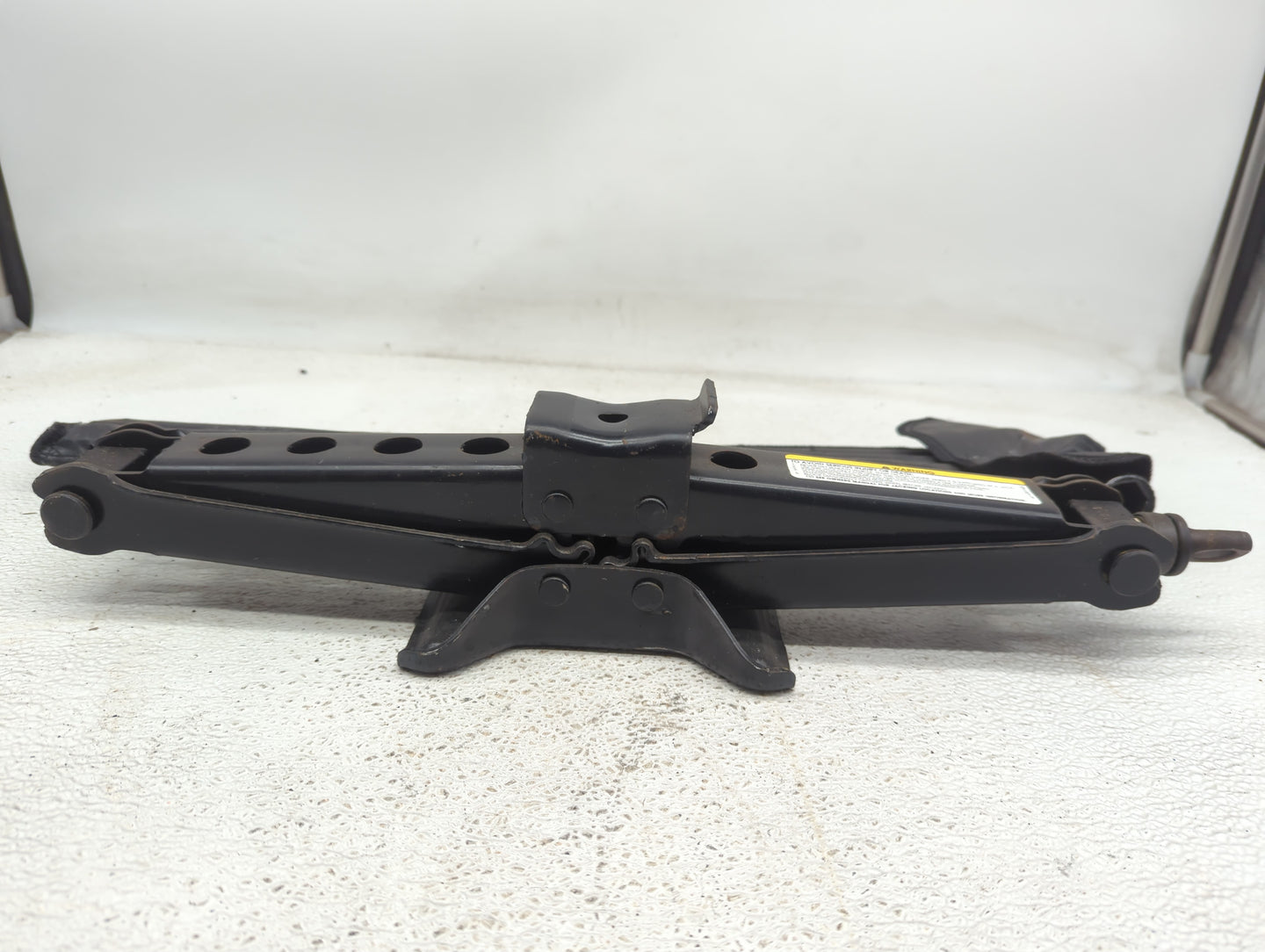 Dodge Dakota Spare Scissor Car Jack 934002 - Oemusedautoparts1.com