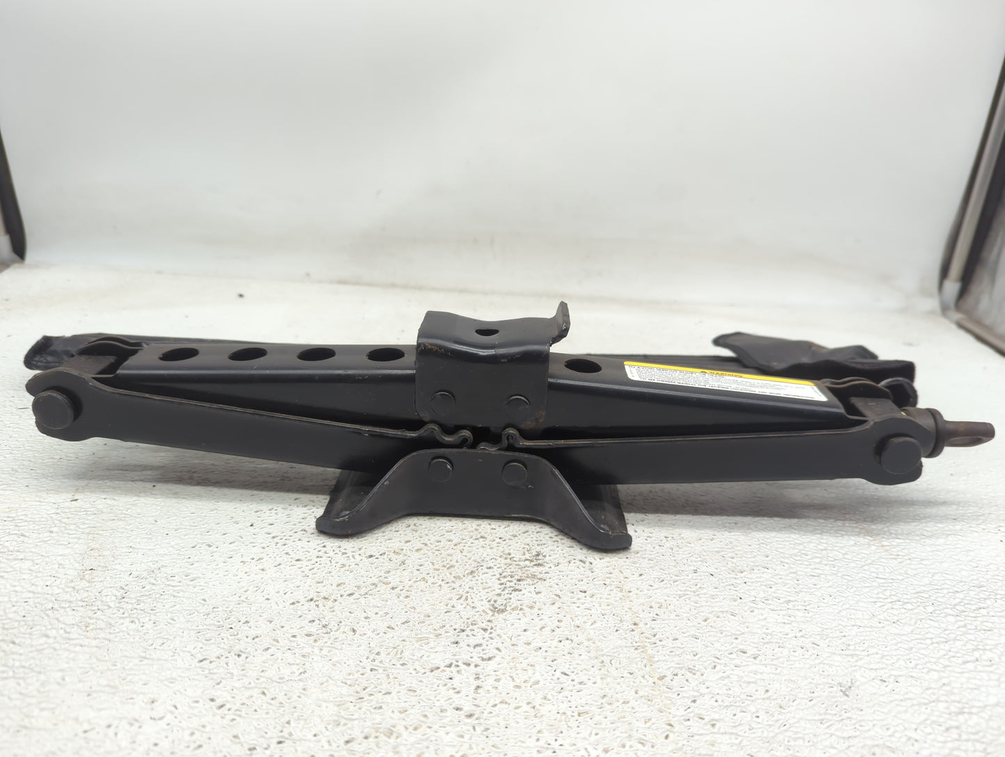 Dodge Dakota Spare Scissor Car Jack 934002 - Oemusedautoparts1.com