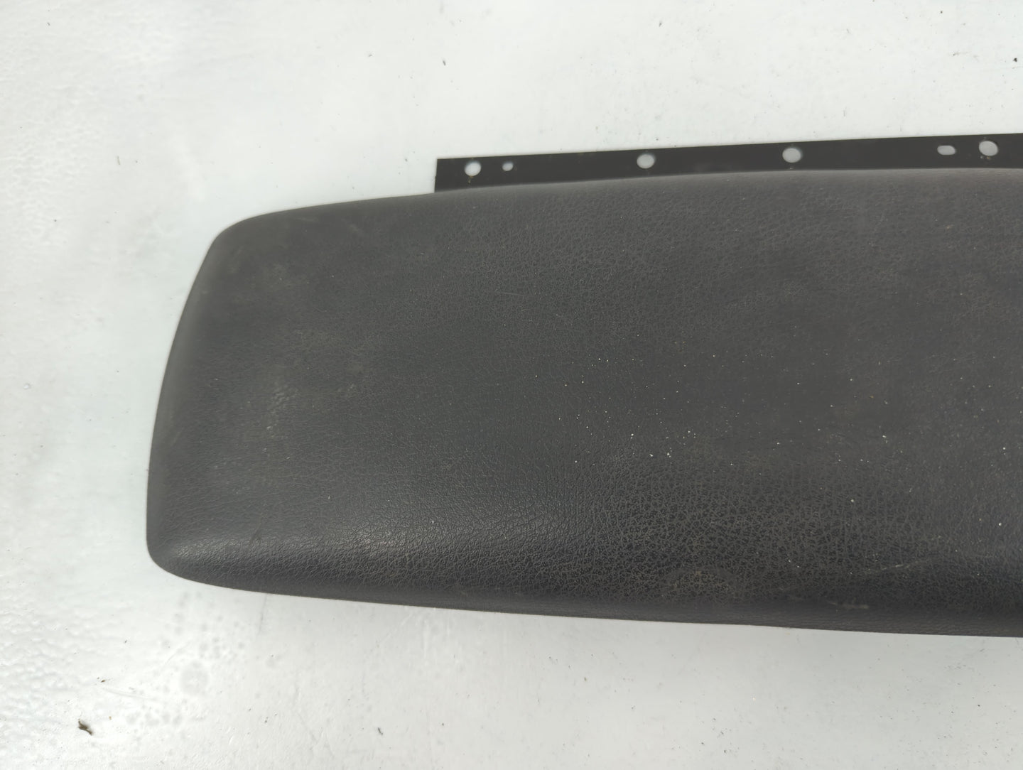 2002-2004 Dodge Dakota Center Console Armrest Cover Lid Fits Fits 2002 2003 2004 OEM Used Auto Parts - Oemusedautoparts1.com