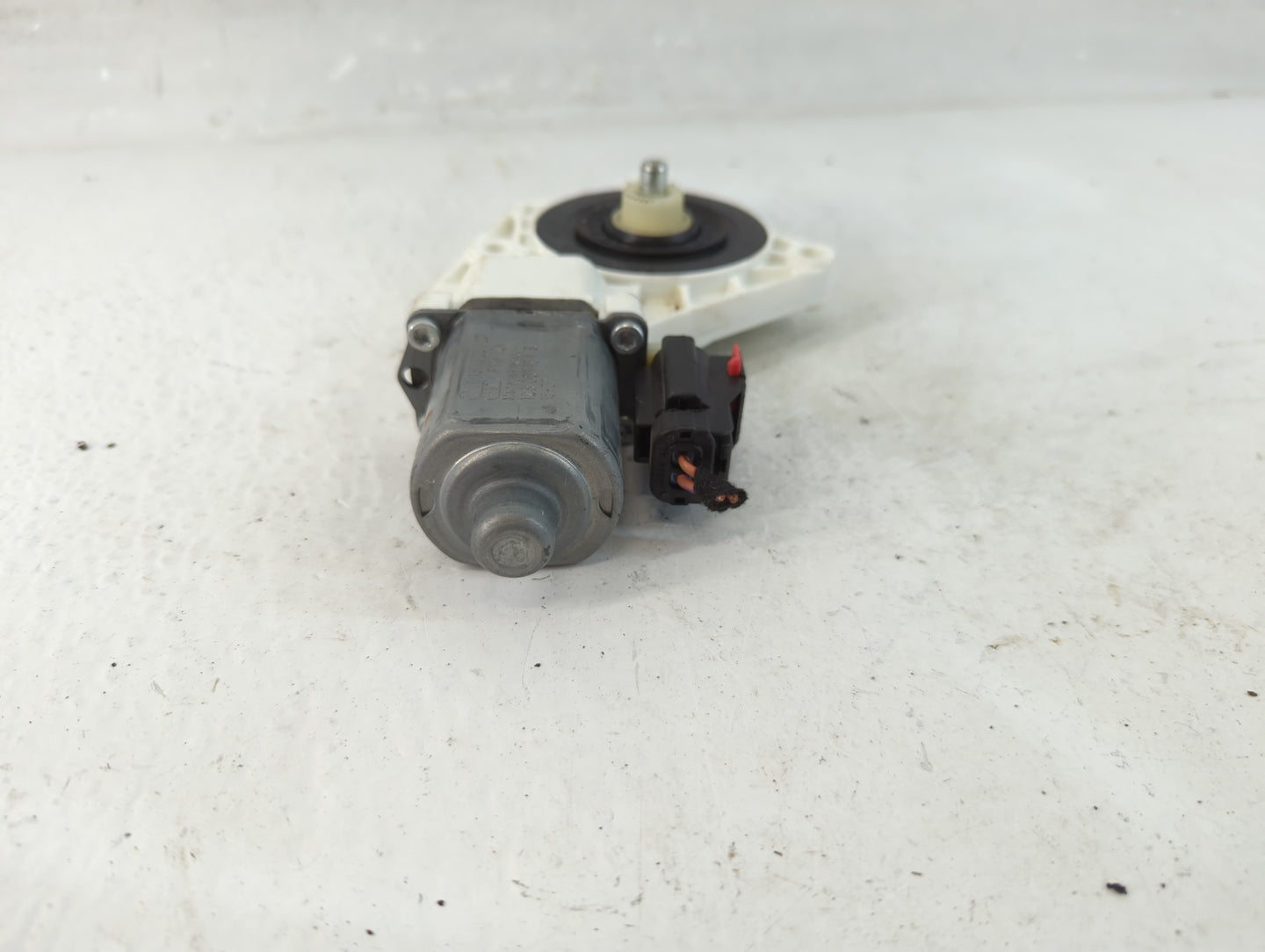Dodge Dart Driver Front Left Power Window Motor 1036020 - Oemusedautoparts1.com