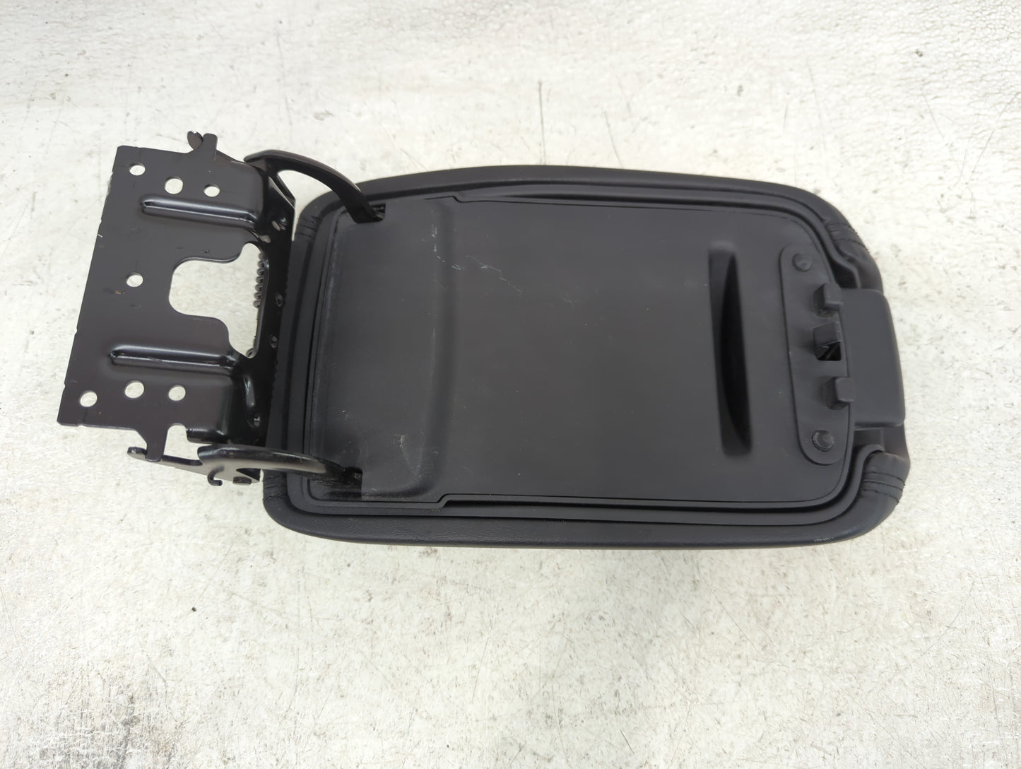 2013-2015 Dodge Dart Center Console Armrest Cover Lid Fits Fits 2013 2014 2015 OEM Used Auto Parts - Oemusedautoparts1.com