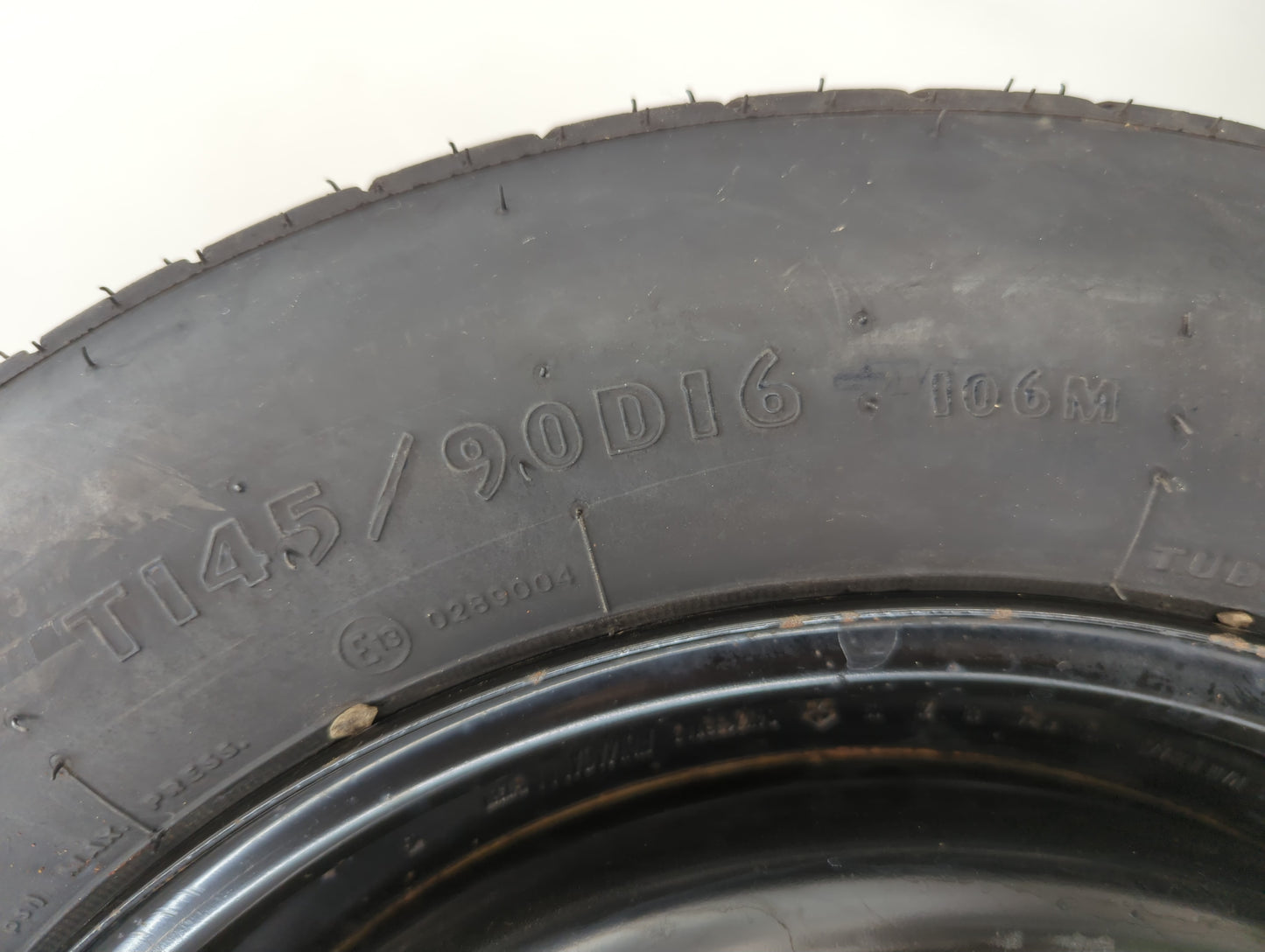 2013-2016 Dodge Dart Spare Donut Tire Wheel Rim Oem - Oemusedautoparts1.com