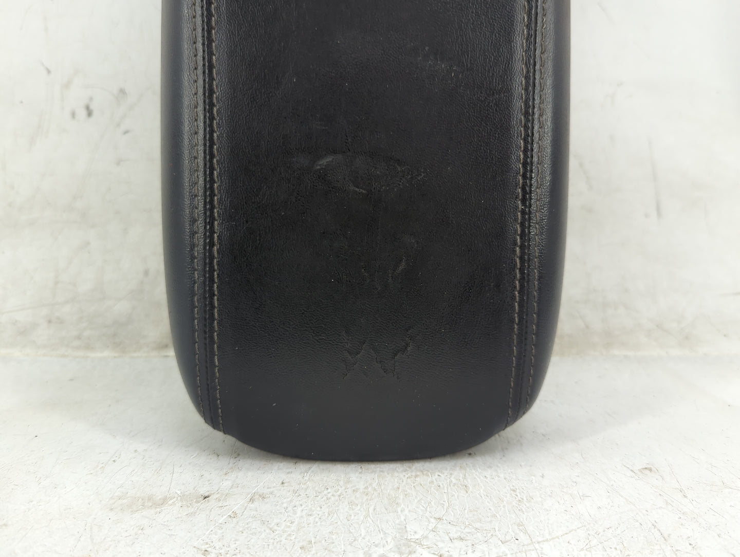 2013-2015 Dodge Dart Center Console Armrest Cover Lid Fits Fits 2013 2014 2015 OEM Used Auto Parts - Oemusedautoparts1.com