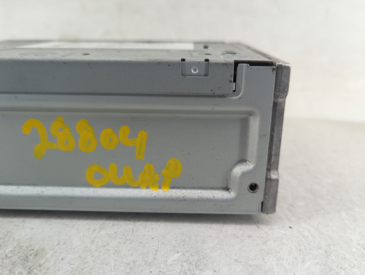2013 Dodge Dart Radio AM FM Cd Player Receiver Replacement P/N:P05091965AE Fits OEM Used Auto Parts - Oemusedautoparts1.com