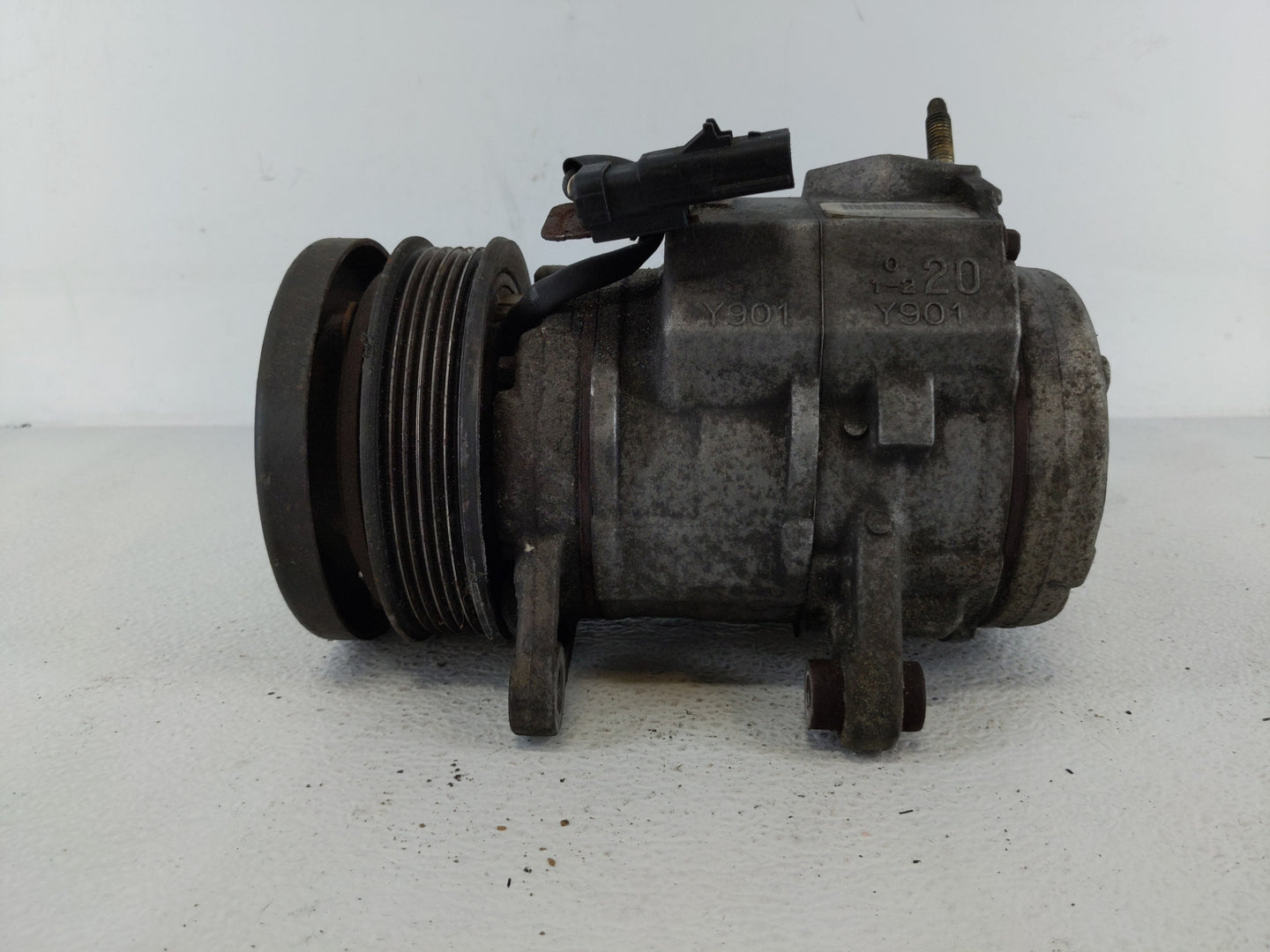 2004-2004 Dodge Durango Air Conditioning A/c Ac Compressor Oem - Oemusedautoparts1.com