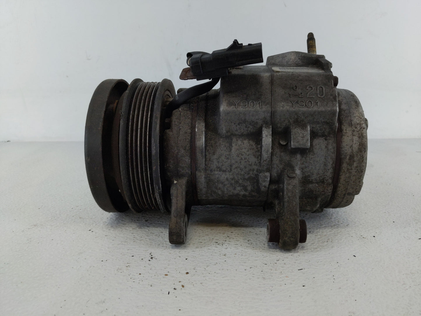 2004-2004 Dodge Durango Air Conditioning A/c Ac Compressor Oem - Oemusedautoparts1.com