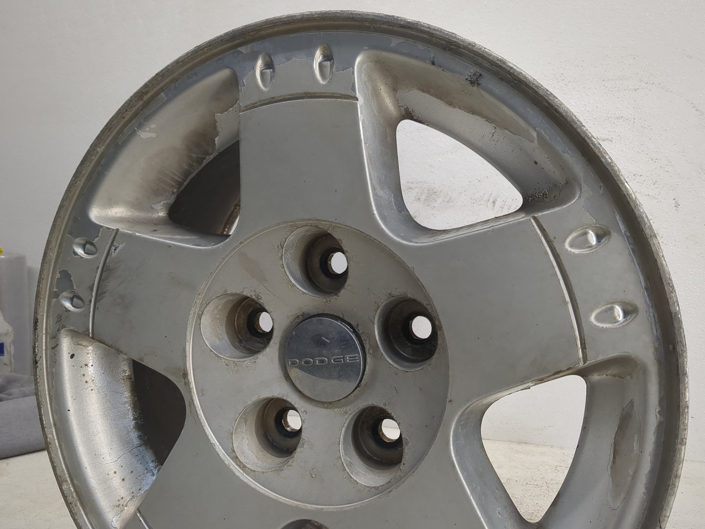 2005-2005 Dodge Durango Oem Wheel Rim 1151917 - Oemusedautoparts1.com