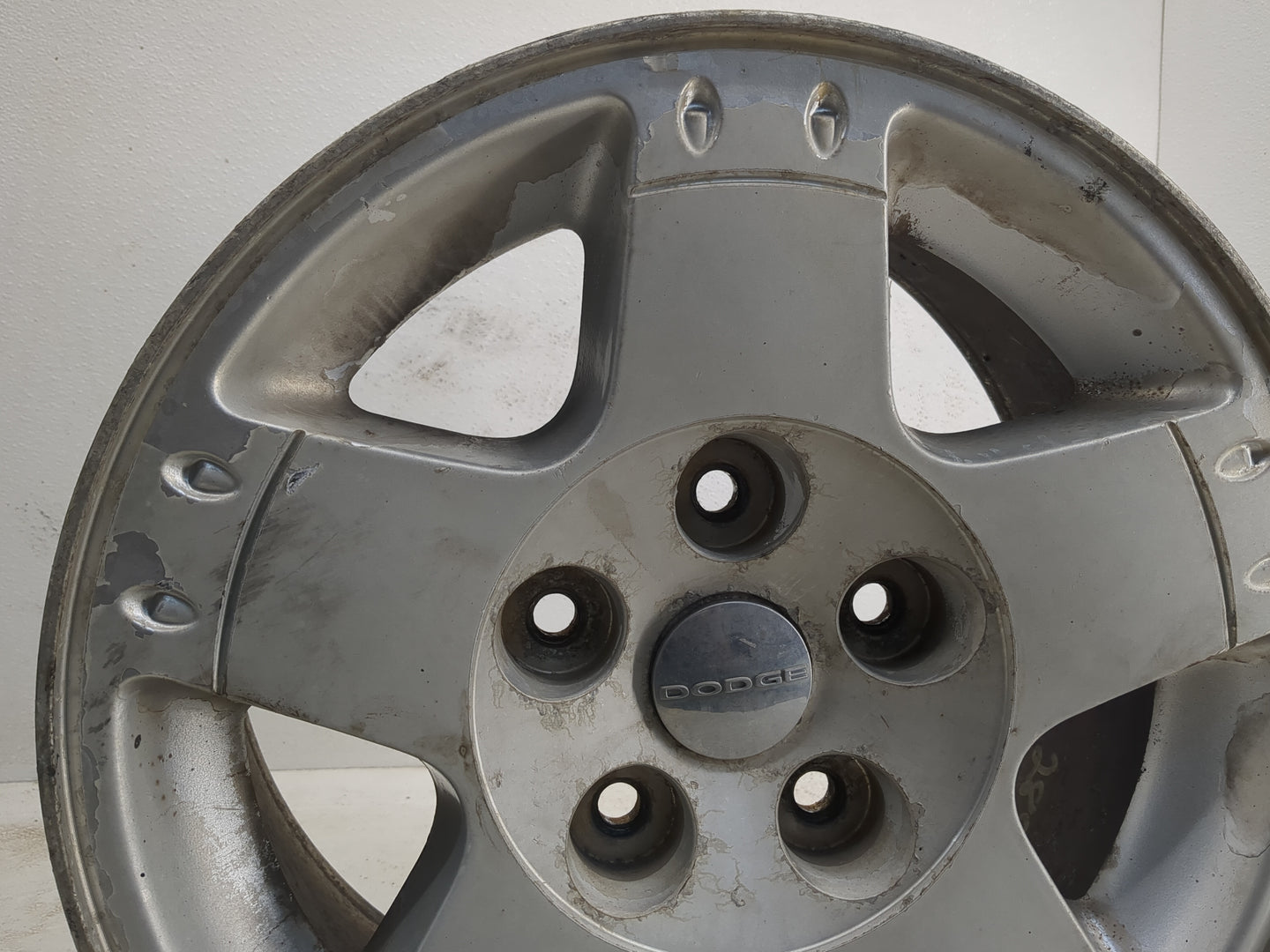 2005-2005 Dodge Durango Oem Wheel Rim 1151917 - Oemusedautoparts1.com