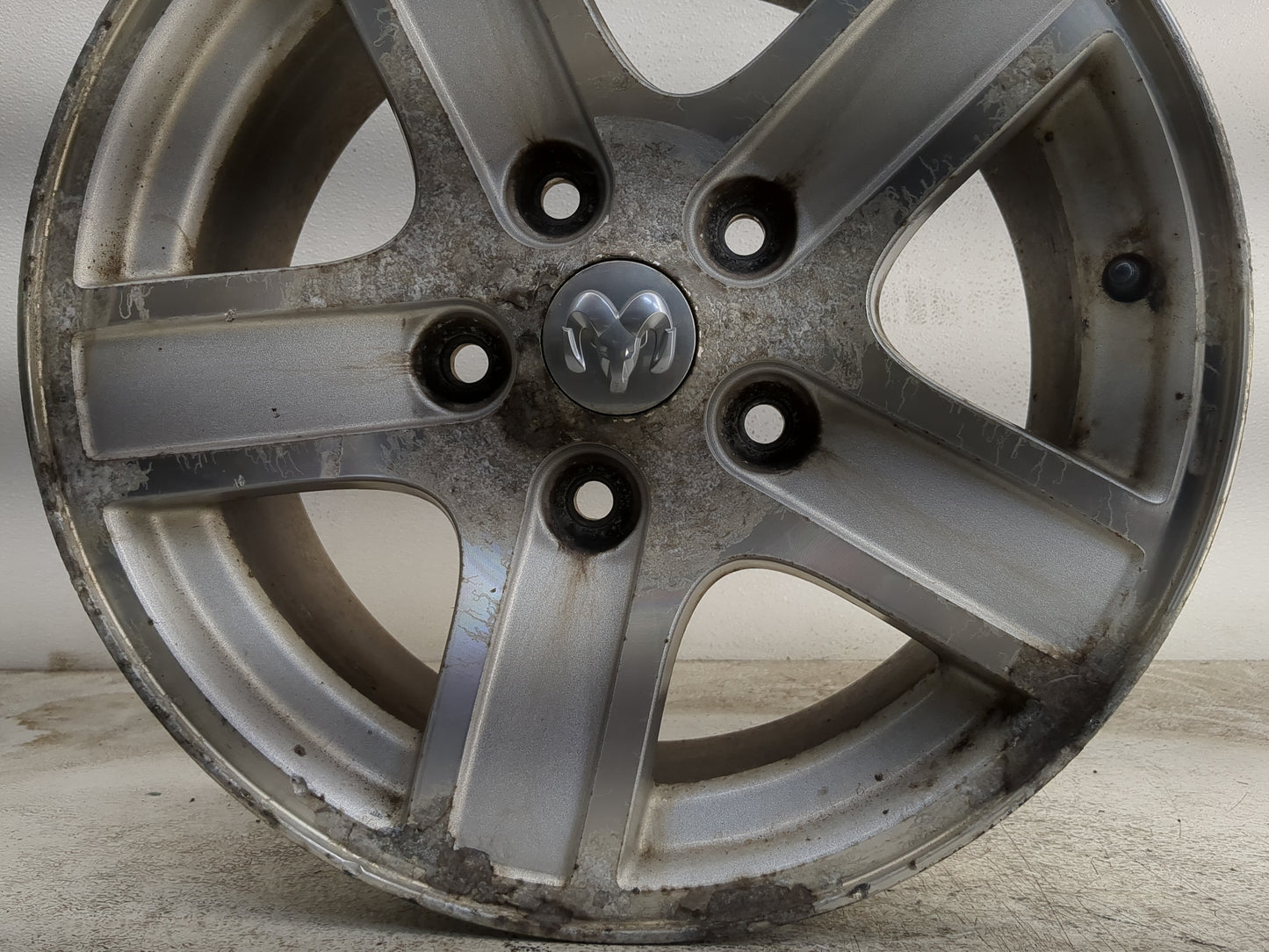 2004-2007 Dodge Durango Oem Wheel Rim 1227732 - Oemusedautoparts1.com