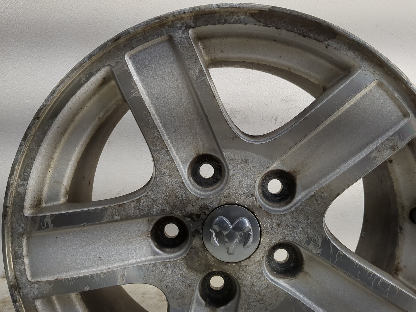 2004-2007 Dodge Durango Oem Wheel Rim 1227732 - Oemusedautoparts1.com