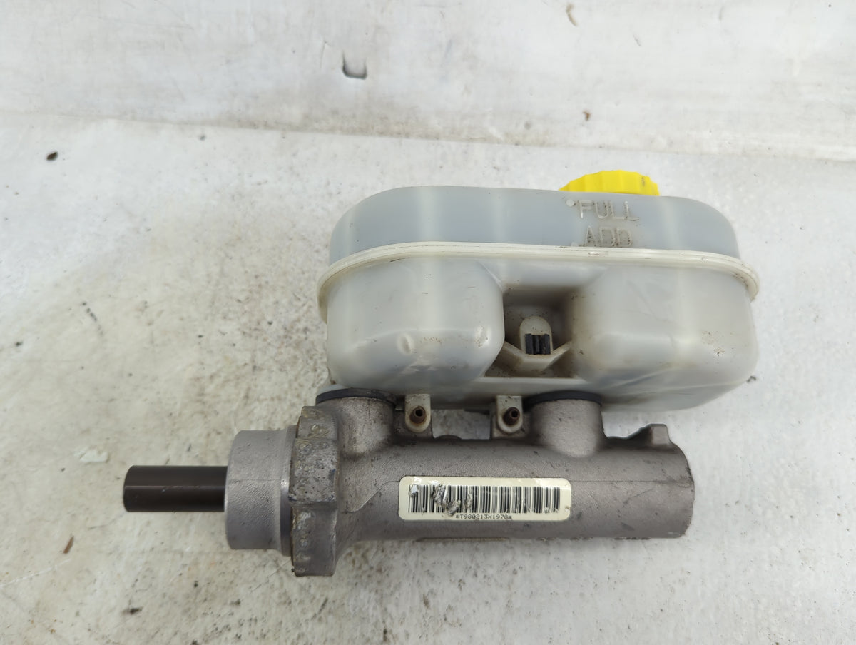 2002-2003 Dodge Durango Brake Master Cylinder - Oemusedautoparts1.com