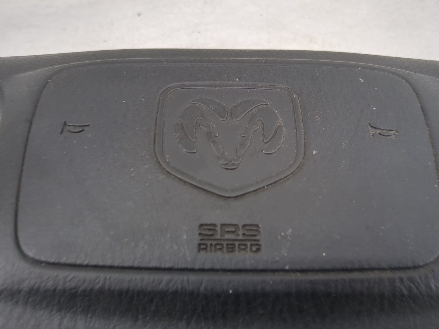 2002-2003 Dodge Durango Air Bag Driver Left Steering Wheel Mounted 5034526 - Oemusedautoparts1.com