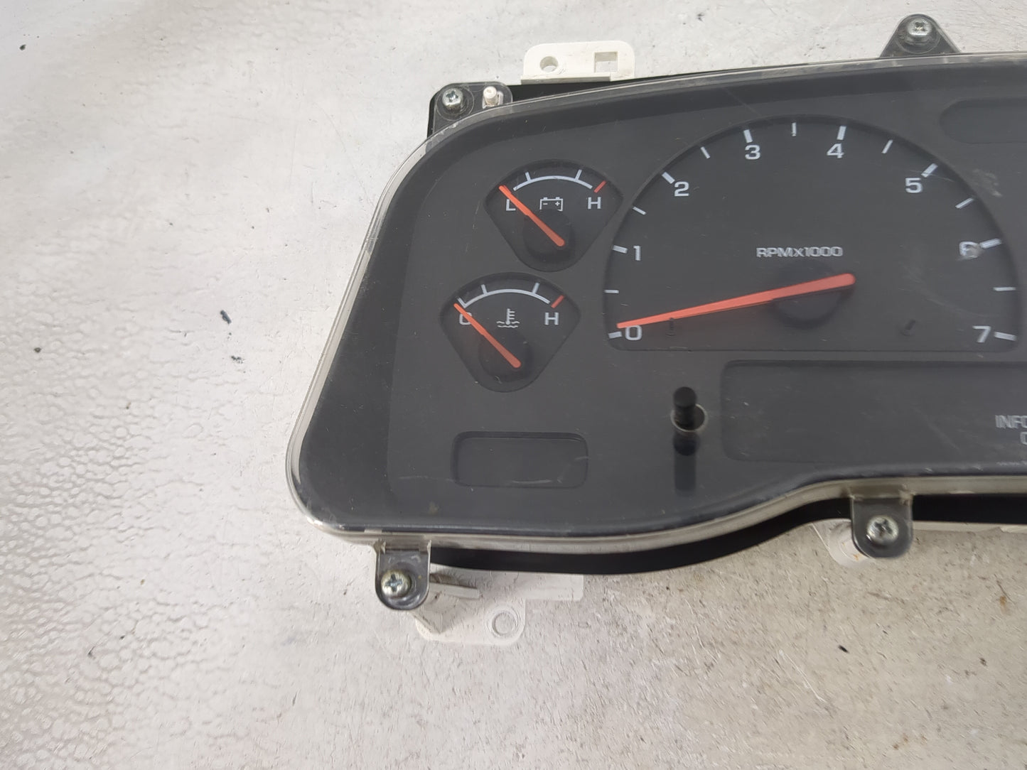 2001-2003 Dodge Durango Instrument Cluster Speedometer Gauges Miles:200K Fits Fits 2001 2002 2003 OEM Used Auto Parts - Oemu