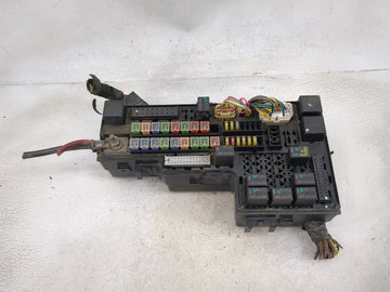 2000-2003 Dodge Durango Fusebox Fuse Box Panel Relay Module Fits Fits 2000 2001 2002 2003 OEM Used Auto Parts
