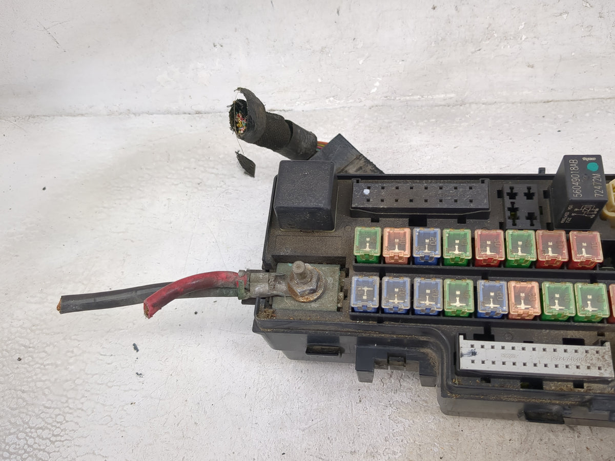 2000-2003 Dodge Durango Fusebox Fuse Box Panel Relay Module Fits Fits 2000 2001 2002 2003 OEM Used Auto Parts - Oemusedautop